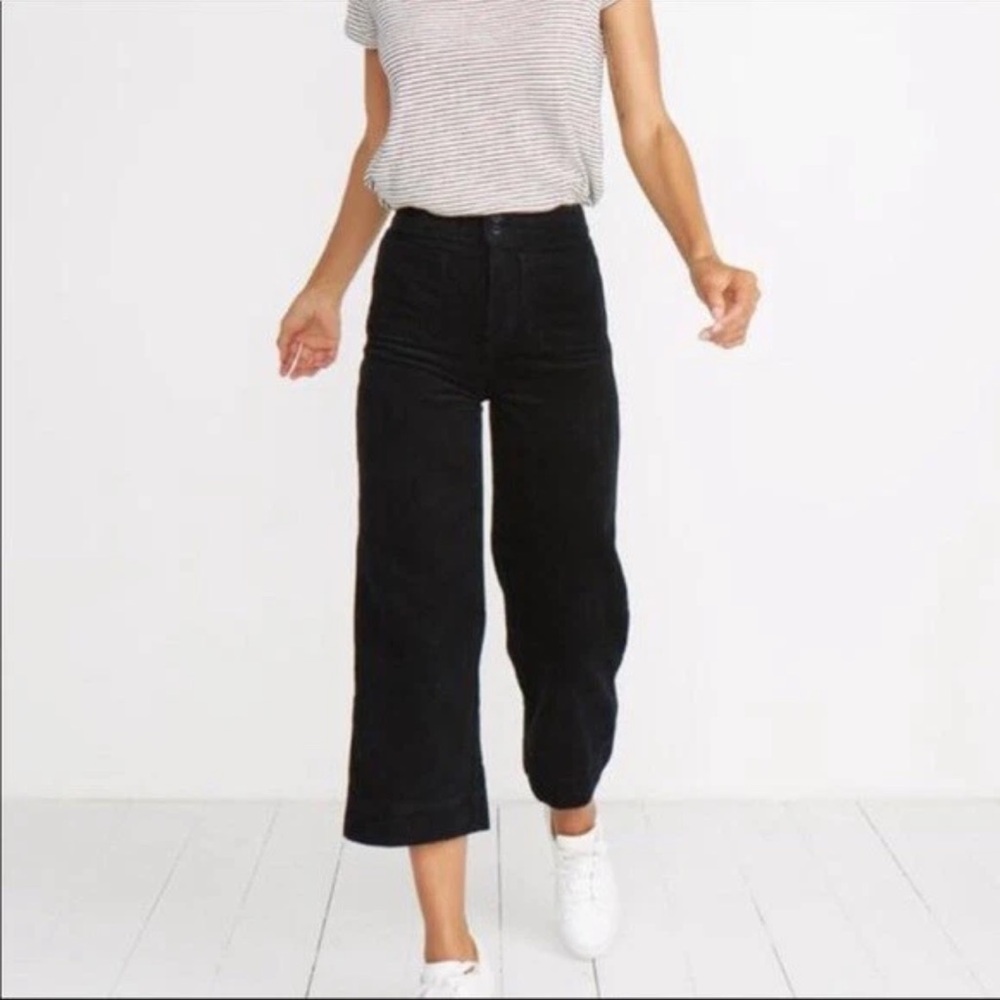 Marine Layer Black High-Rise Wide Leg Cropped Pants - Picture 3 of 16